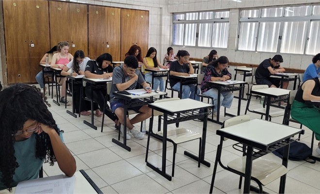 Prova de bolsa - Ensino M�dio