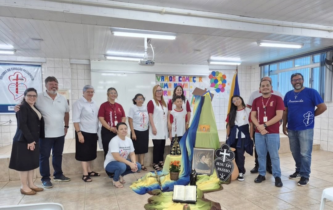 Tivemos a alegria de receber o �cone Jesus Mestre da Esperan�a. M�e da Santa Esperan�a